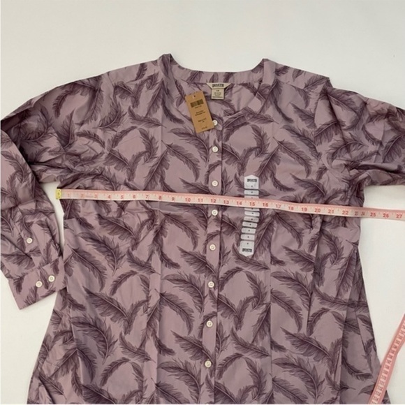 New Duluth Wrinkle Fighter Tunic Shirt Purple Feather Print - Picture 3 of 5